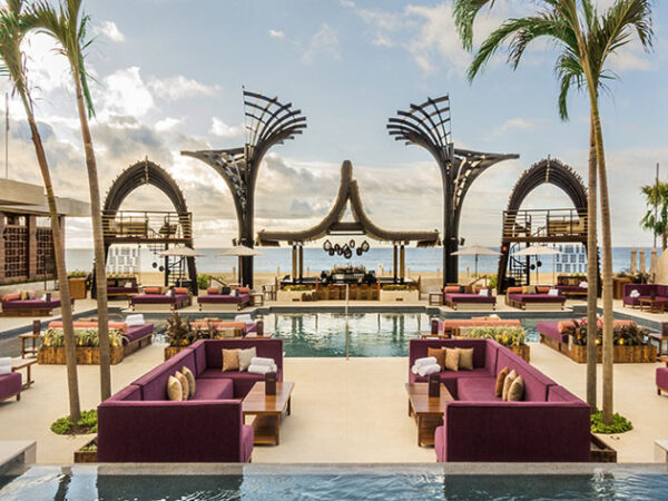 Mejores Clubes de Playa - Mejores Restaurantes en Los Cabos