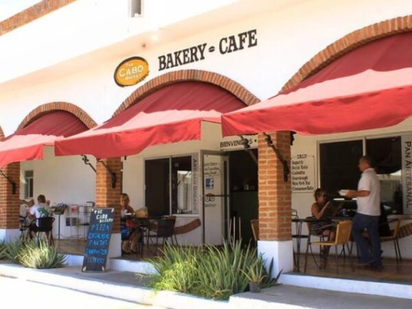 Cabo Bakery Cafe at Plaza Pioneros