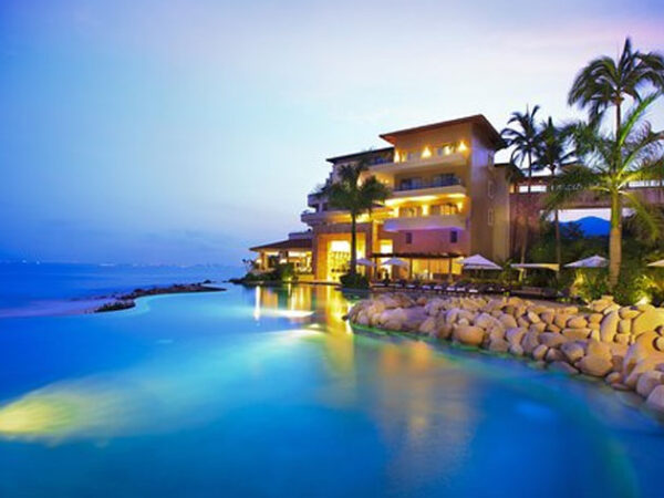 Luxury Resorts in Puerto Vallarta